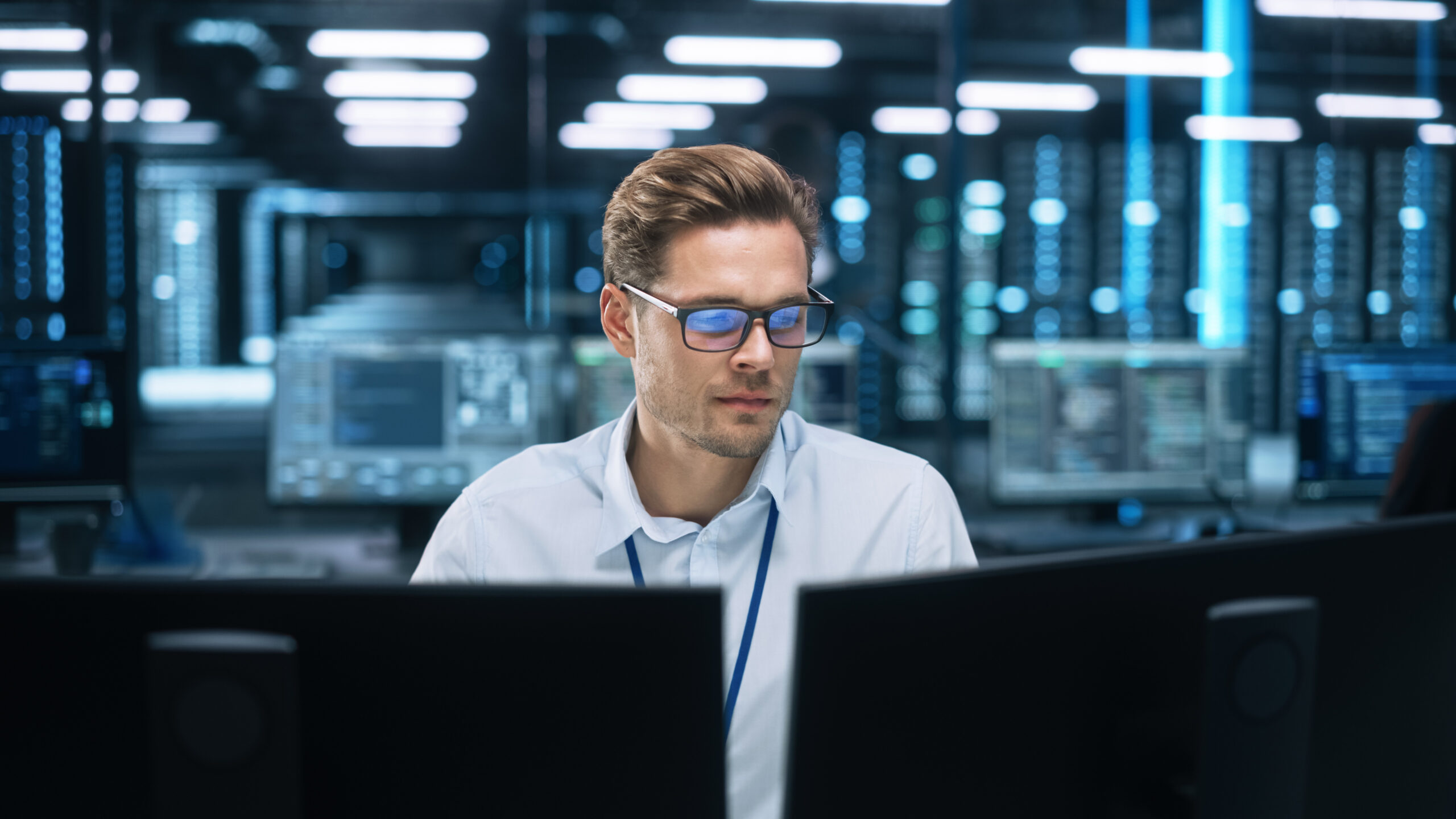 IT services case study professional monitoring systems in a data center